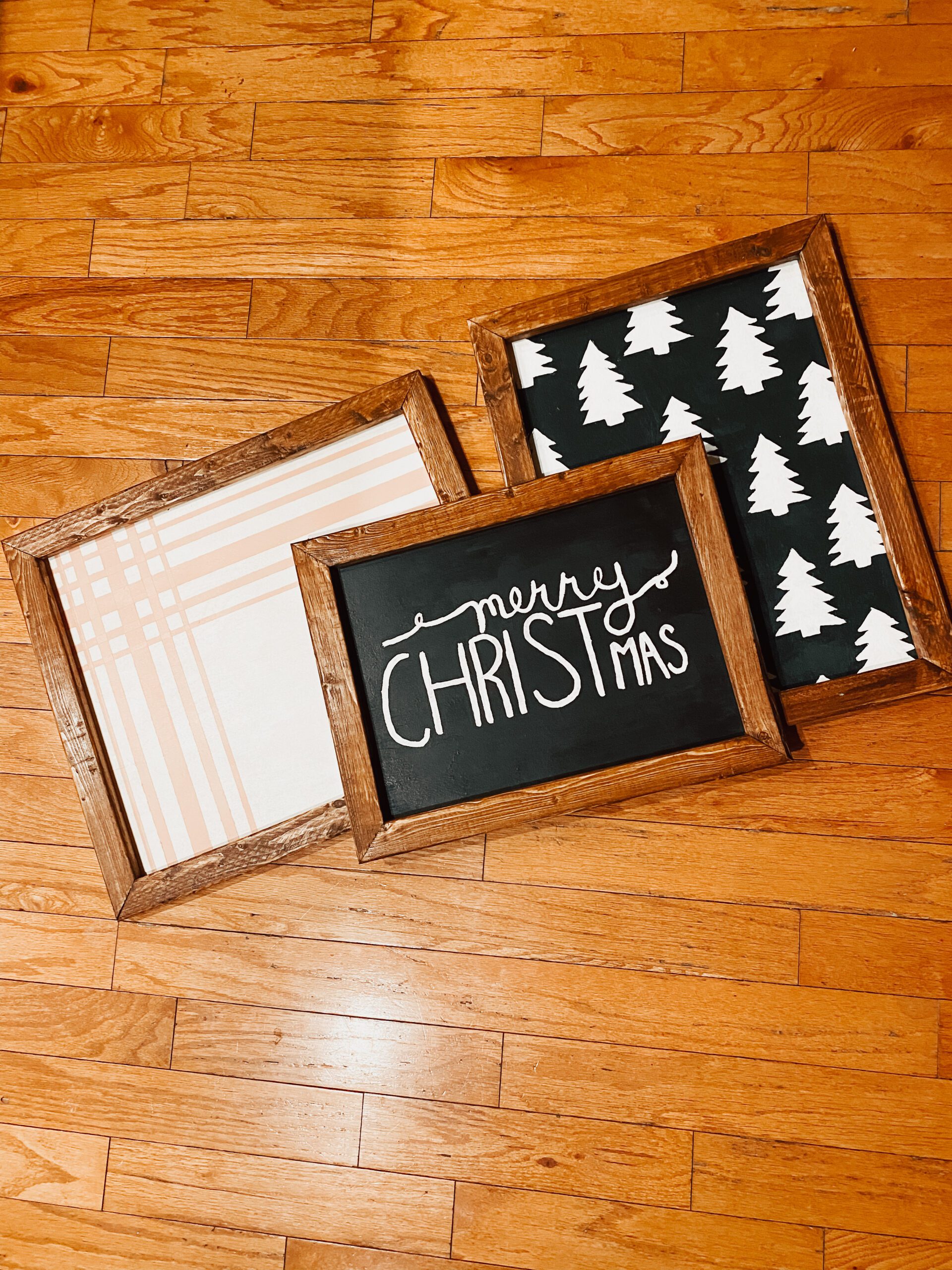 layering signs DIY