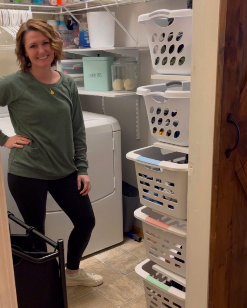 Laundry room Sorting shelves bracket DIY